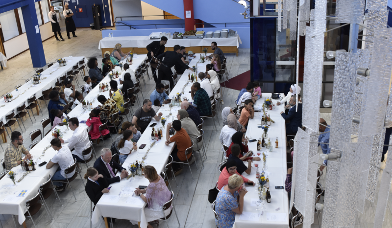 Det bjöds på lunch i kommunhusets ljushall.