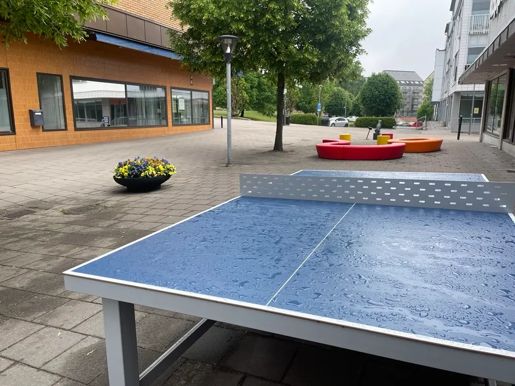 Pingisbord i centrala Gislaved