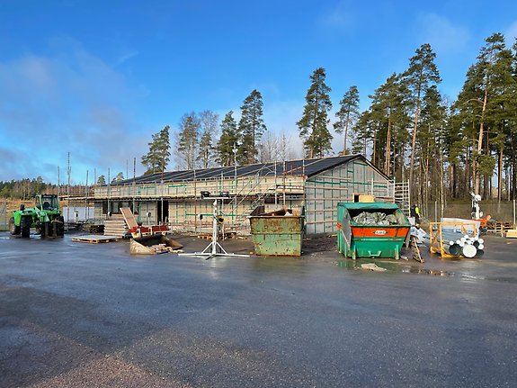 Bild 1. Personalbyggnad sett från innergården, datum: 2022-01-25. 