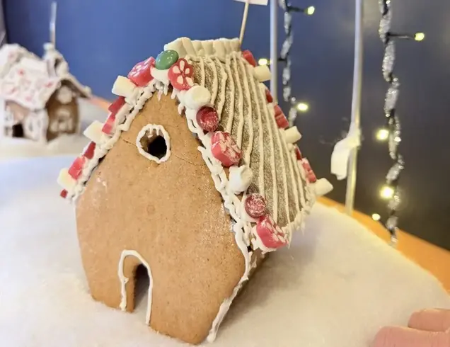 Foto på pepparkakshus.