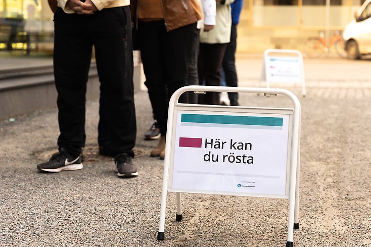 Kö till vallokal